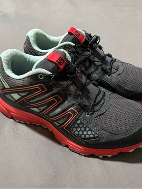 Salomon Women's Gray Trail Runners with Red Accents